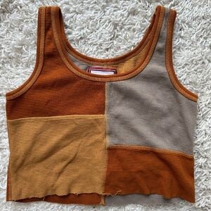 CHNGE Earth-toned Colorblock Cropped Tank